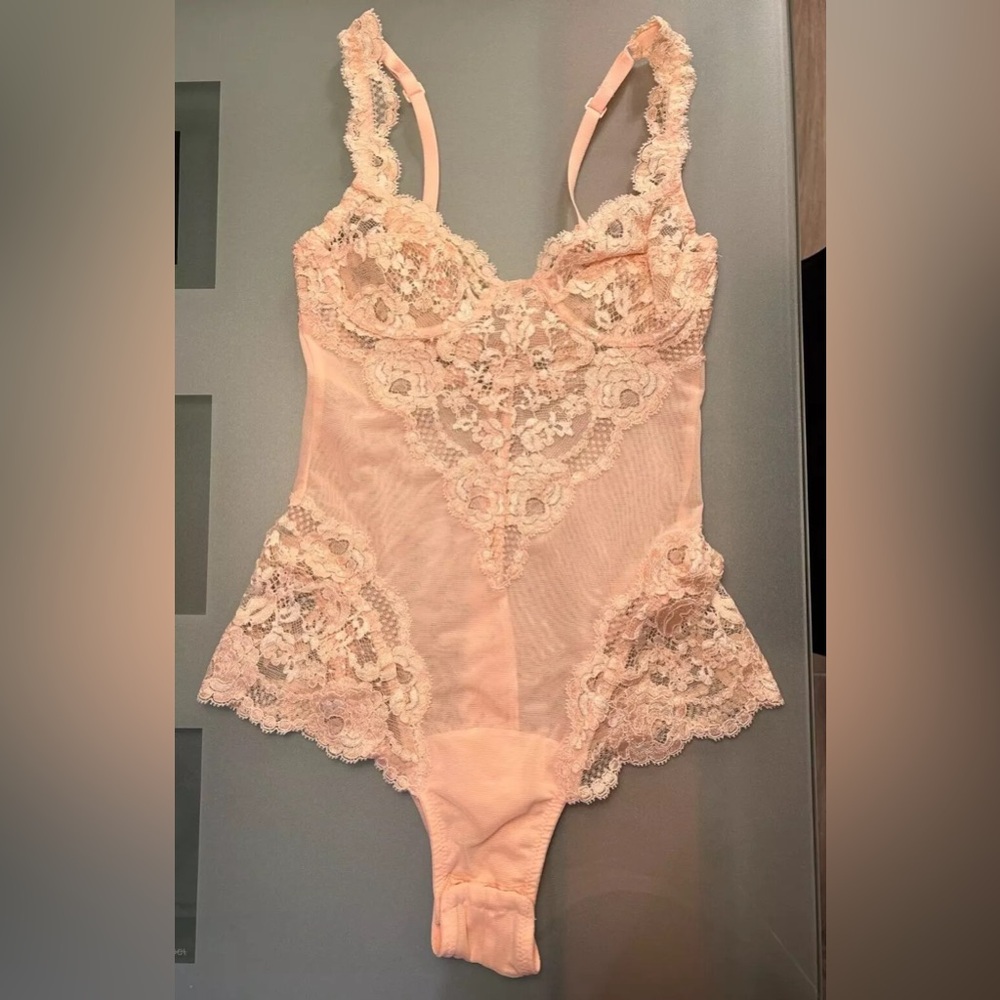 New La Perla Lace Bodysuit - Light Peach (Small) - 32B